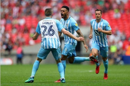 英格兰和美国足球谁厉害 英格兰和美国足球谁厉害